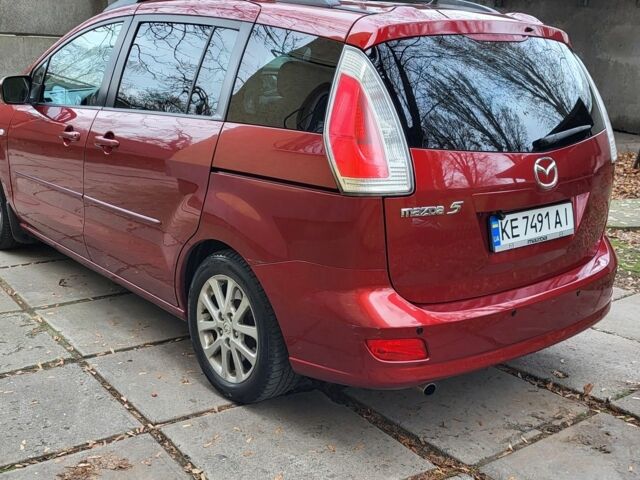 Красный Мазда 5, объемом двигателя 2 л и пробегом 214 тыс. км за 5800 $, фото 2 на Automoto.ua