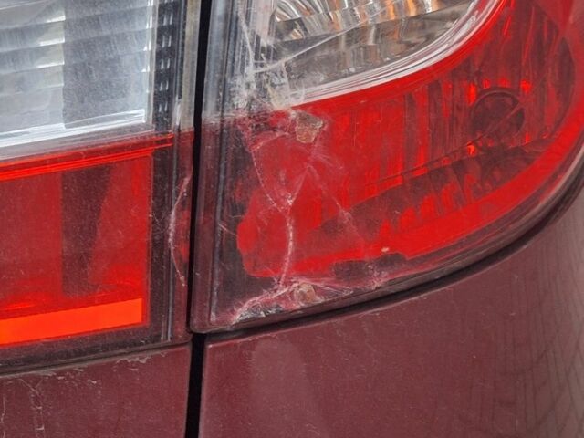 Красный Мазда 5, объемом двигателя 2.5 л и пробегом 190 тыс. км за 9000 $, фото 7 на Automoto.ua