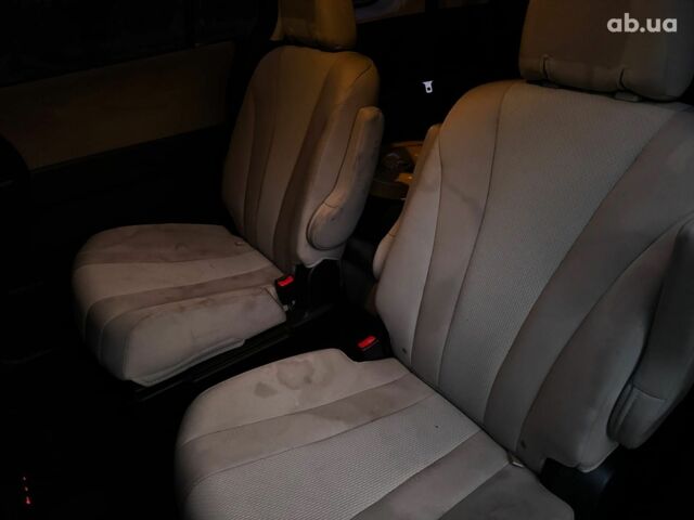 Красный Мазда 5, объемом двигателя 2.5 л и пробегом 193 тыс. км за 9490 $, фото 20 на Automoto.ua