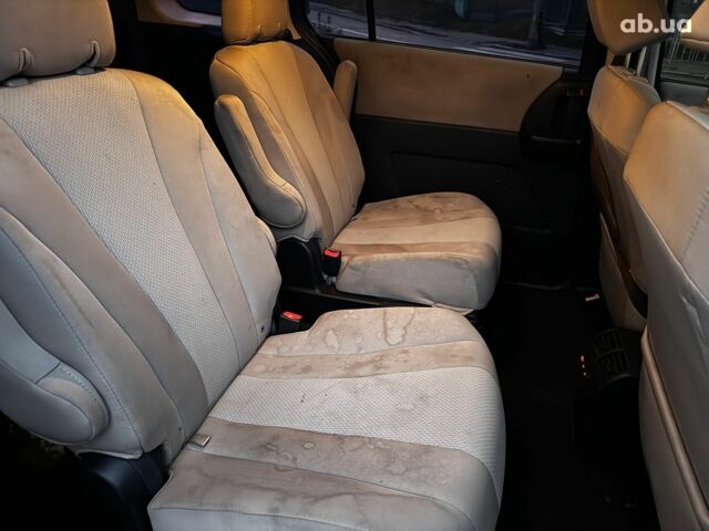 Красный Мазда 5, объемом двигателя 2.5 л и пробегом 193 тыс. км за 9490 $, фото 33 на Automoto.ua