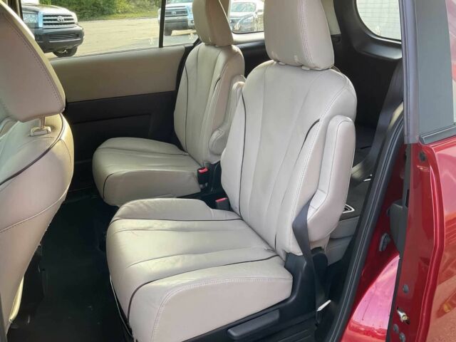 Красный Мазда 5, объемом двигателя 2.5 л и пробегом 82 тыс. км за 8100 $, фото 11 на Automoto.ua