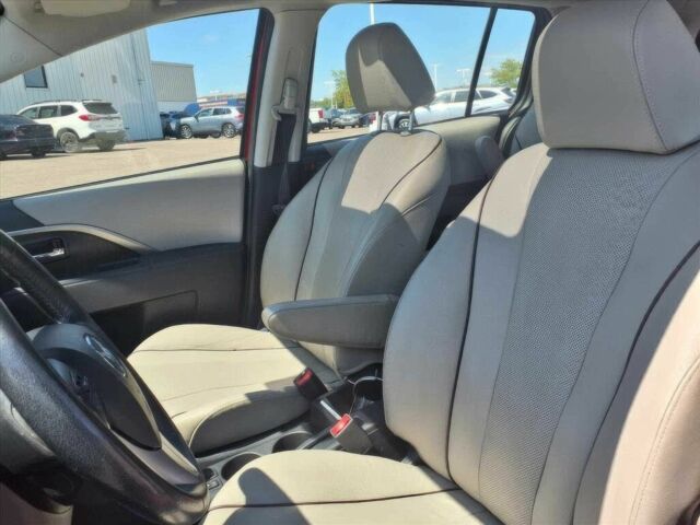 Красный Мазда 5, объемом двигателя 2.5 л и пробегом 80 тыс. км за 3825 $, фото 8 на Automoto.ua