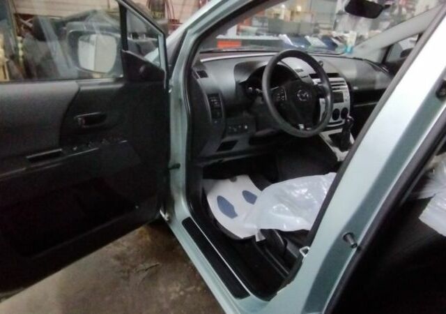 Мазда 5, объемом двигателя 1.8 л и пробегом 295 тыс. км за 5500 $, фото 6 на Automoto.ua