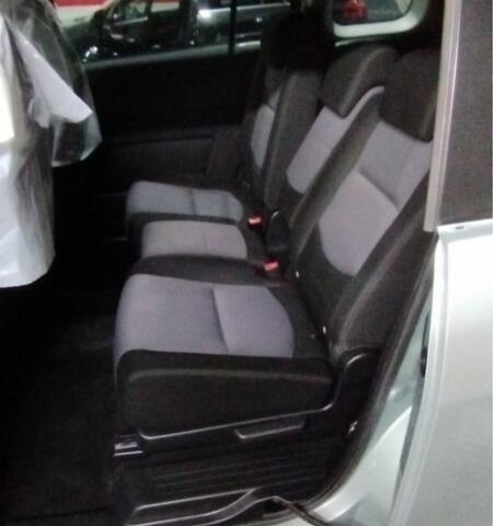 Мазда 5, объемом двигателя 1.8 л и пробегом 295 тыс. км за 5500 $, фото 4 на Automoto.ua