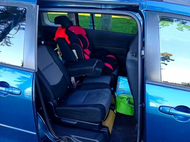 Мазда 5, объемом двигателя 2 л и пробегом 245 тыс. км за 3500 $, фото 4 на Automoto.ua