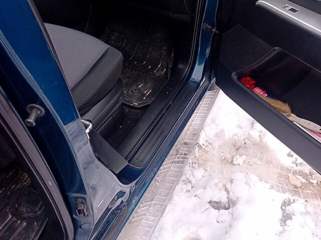 Мазда 5, объемом двигателя 2 л и пробегом 180 тыс. км за 5500 $, фото 5 на Automoto.ua