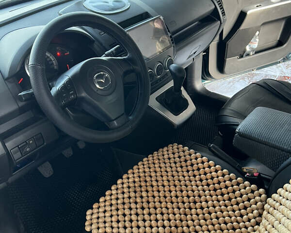 Мазда 5, объемом двигателя 2 л и пробегом 464 тыс. км за 4500 $, фото 2 на Automoto.ua