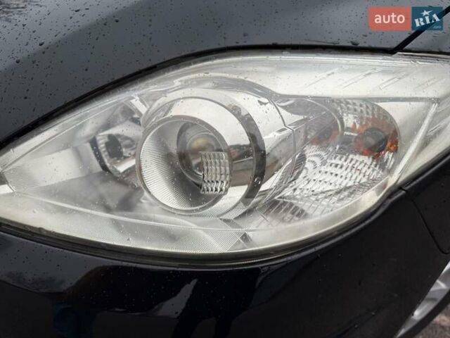 Мазда 5, объемом двигателя 2 л и пробегом 214 тыс. км за 7500 $, фото 5 на Automoto.ua