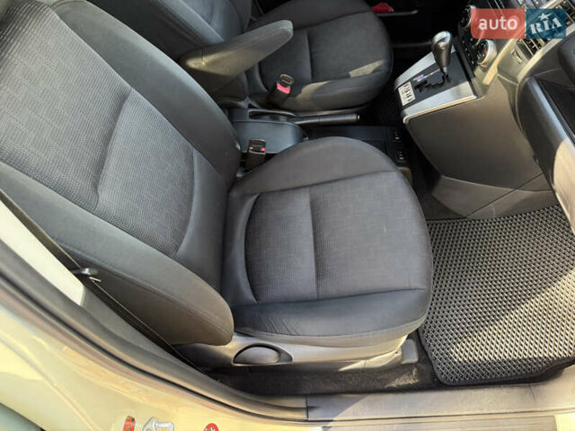 Жовтий Мазда 5, об'ємом двигуна 2 л та пробігом 238 тис. км за 6800 $, фото 36 на Automoto.ua