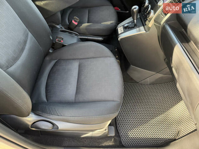 Жовтий Мазда 5, об'ємом двигуна 2 л та пробігом 238 тис. км за 6800 $, фото 31 на Automoto.ua