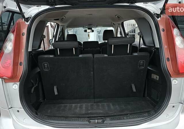 Серый Мазда 5, объемом двигателя 2 л и пробегом 335 тыс. км за 5200 $, фото 22 на Automoto.ua