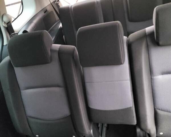 Сірий Мазда 5, об'ємом двигуна 2 л та пробігом 295 тис. км за 4000 $, фото 19 на Automoto.ua