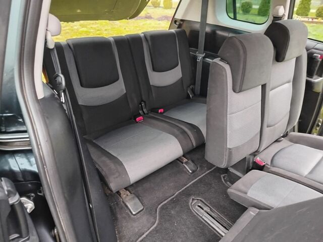 Серый Мазда 5, объемом двигателя 2 л и пробегом 188 тыс. км за 3950 $, фото 19 на Automoto.ua