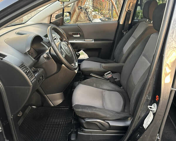 Сірий Мазда 5, об'ємом двигуна 2 л та пробігом 293 тис. км за 4100 $, фото 8 на Automoto.ua