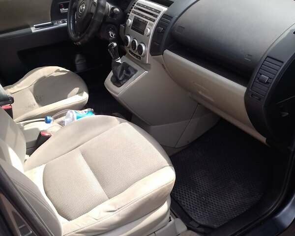 Серый Мазда 5, объемом двигателя 2 л и пробегом 354 тыс. км за 4200 $, фото 3 на Automoto.ua