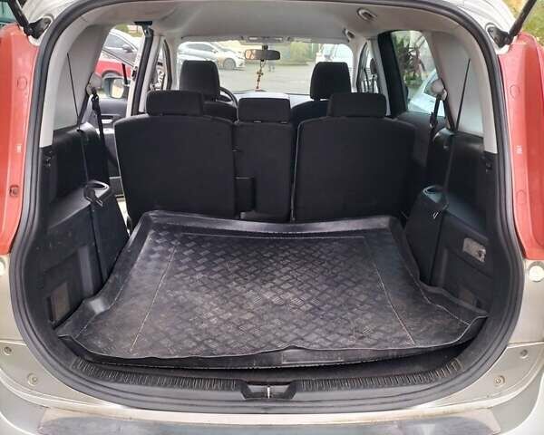 Сірий Мазда 5, об'ємом двигуна 2 л та пробігом 295 тис. км за 4000 $, фото 23 на Automoto.ua