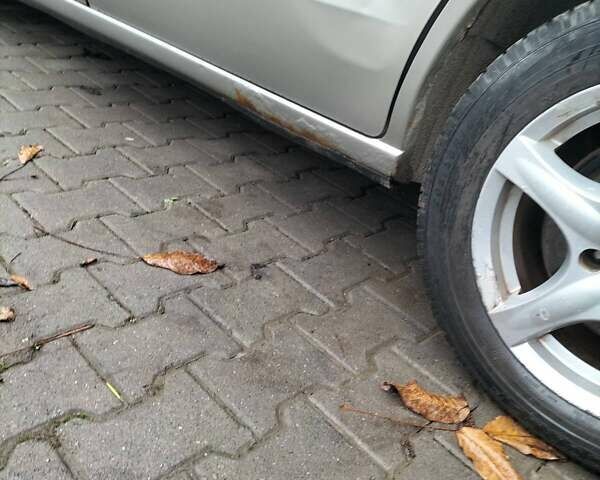 Сірий Мазда 5, об'ємом двигуна 2 л та пробігом 295 тис. км за 4000 $, фото 10 на Automoto.ua