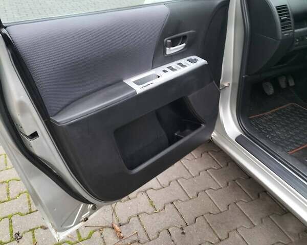 Сірий Мазда 5, об'ємом двигуна 2 л та пробігом 295 тис. км за 4000 $, фото 12 на Automoto.ua