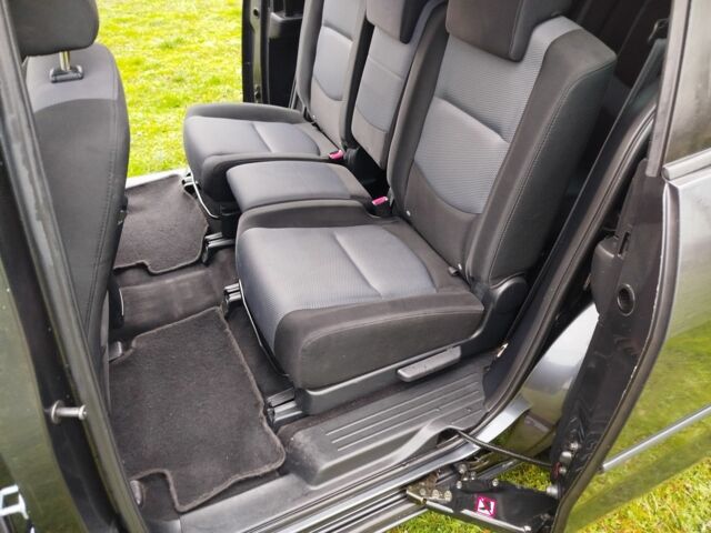 Серый Мазда 5, объемом двигателя 2 л и пробегом 188 тыс. км за 3950 $, фото 18 на Automoto.ua