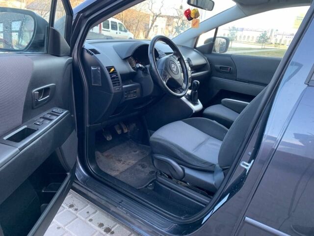 Серый Мазда 5, объемом двигателя 1.8 л и пробегом 260 тыс. км за 4500 $, фото 1 на Automoto.ua