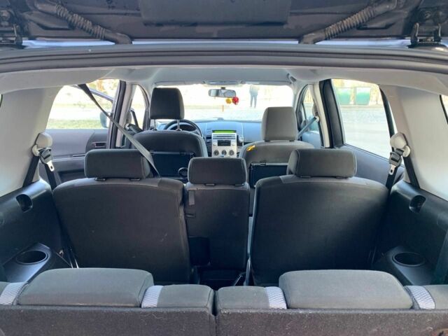 Серый Мазда 5, объемом двигателя 1.8 л и пробегом 260 тыс. км за 4500 $, фото 3 на Automoto.ua