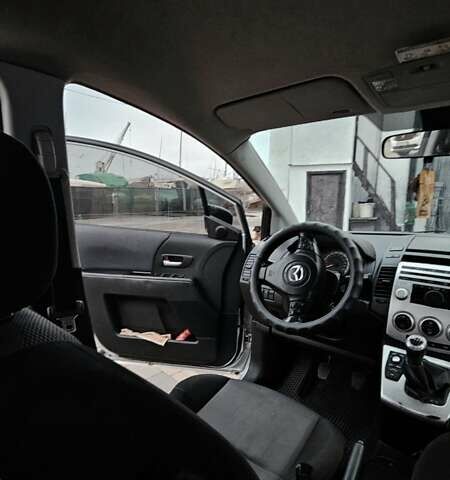Серый Мазда 5, объемом двигателя 2 л и пробегом 335 тыс. км за 5200 $, фото 5 на Automoto.ua