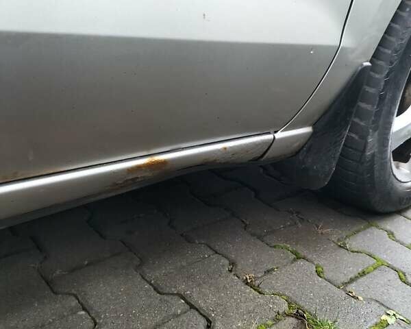 Сірий Мазда 5, об'ємом двигуна 2 л та пробігом 295 тис. км за 4000 $, фото 9 на Automoto.ua