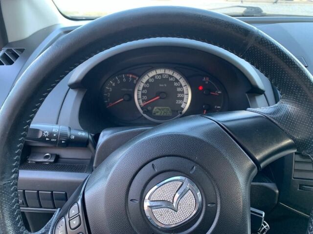 Серый Мазда 5, объемом двигателя 1.8 л и пробегом 260 тыс. км за 4500 $, фото 2 на Automoto.ua