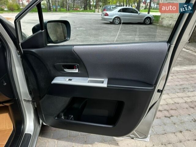 Серый Мазда 5, объемом двигателя 2 л и пробегом 303 тыс. км за 4650 $, фото 57 на Automoto.ua