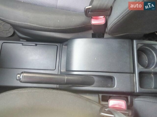 Серый Мазда 5, объемом двигателя 2 л и пробегом 240 тыс. км за 4650 $, фото 21 на Automoto.ua