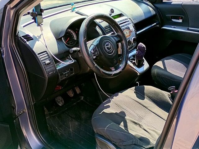 Серый Мазда 5, объемом двигателя 2 л и пробегом 330 тыс. км за 6000 $, фото 6 на Automoto.ua