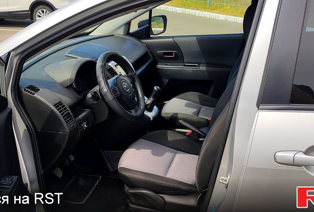 Сірий Мазда 5, об'ємом двигуна 1.8 л та пробігом 225 тис. км за 5000 $, фото 4 на Automoto.ua