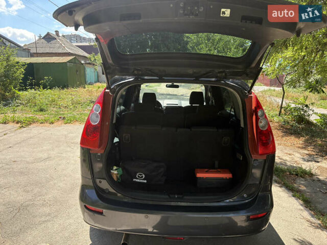 Серый Мазда 5, объемом двигателя 2 л и пробегом 255 тыс. км за 5800 $, фото 8 на Automoto.ua