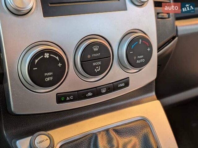 Серый Мазда 5, объемом двигателя 1.8 л и пробегом 236 тыс. км за 5499 $, фото 47 на Automoto.ua