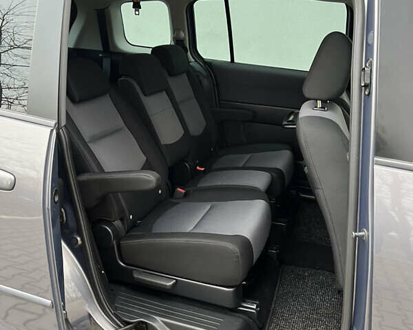 Серый Мазда 5, объемом двигателя 2 л и пробегом 205 тыс. км за 6500 $, фото 13 на Automoto.ua