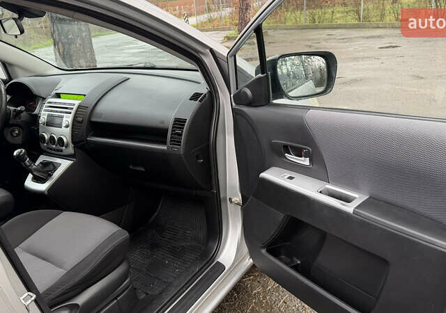 Сірий Мазда 5, об'ємом двигуна 2 л та пробігом 289 тис. км за 4900 $, фото 27 на Automoto.ua