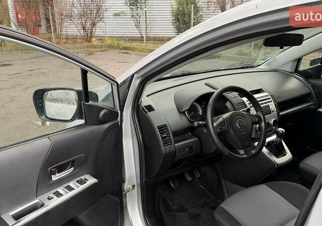 Сірий Мазда 5, об'ємом двигуна 2 л та пробігом 289 тис. км за 4900 $, фото 13 на Automoto.ua