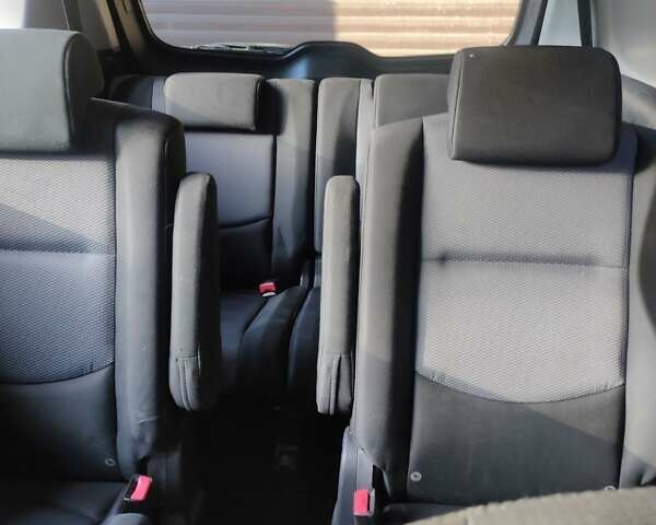 Серый Мазда 5, объемом двигателя 2 л и пробегом 334 тыс. км за 4500 $, фото 5 на Automoto.ua