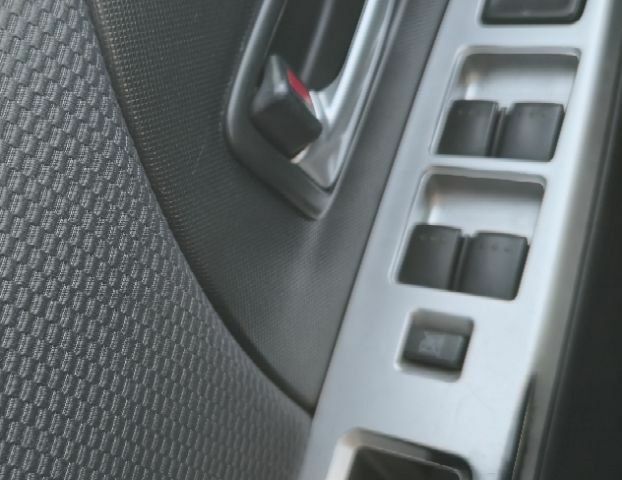 Сірий Мазда 5, об'ємом двигуна 2 л та пробігом 316 тис. км за 4900 $, фото 14 на Automoto.ua