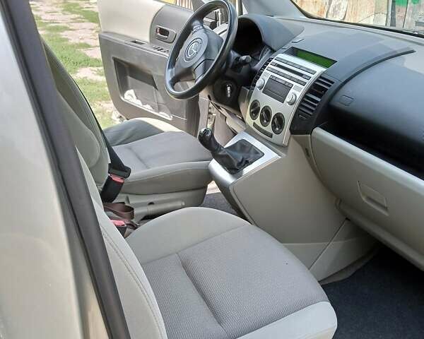 Серый Мазда 5, объемом двигателя 1.8 л и пробегом 213 тыс. км за 5548 $, фото 4 на Automoto.ua