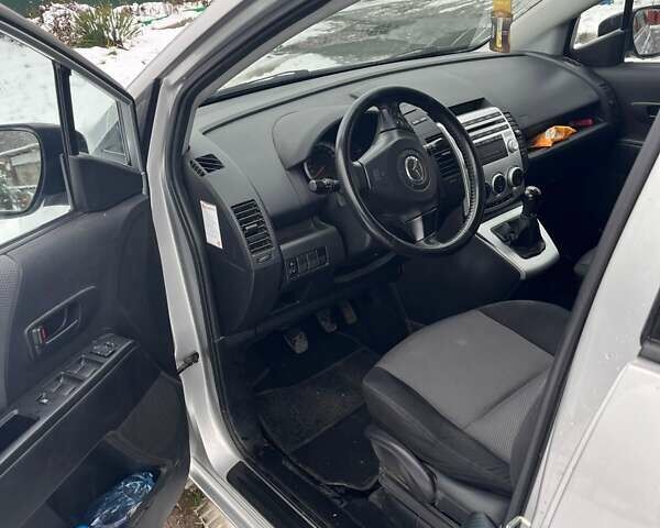 Сірий Мазда 5, об'ємом двигуна 1.8 л та пробігом 243 тис. км за 5400 $, фото 9 на Automoto.ua
