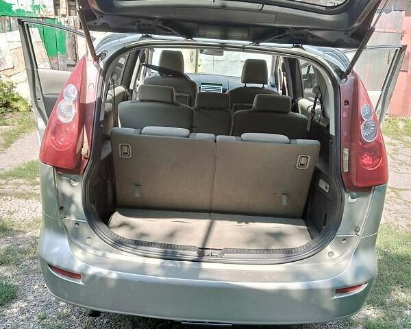 Серый Мазда 5, объемом двигателя 1.8 л и пробегом 213 тыс. км за 5548 $, фото 6 на Automoto.ua