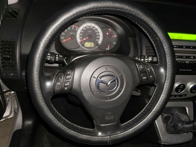 Сірий Мазда 5, об'ємом двигуна 2 л та пробігом 316 тис. км за 4900 $, фото 16 на Automoto.ua