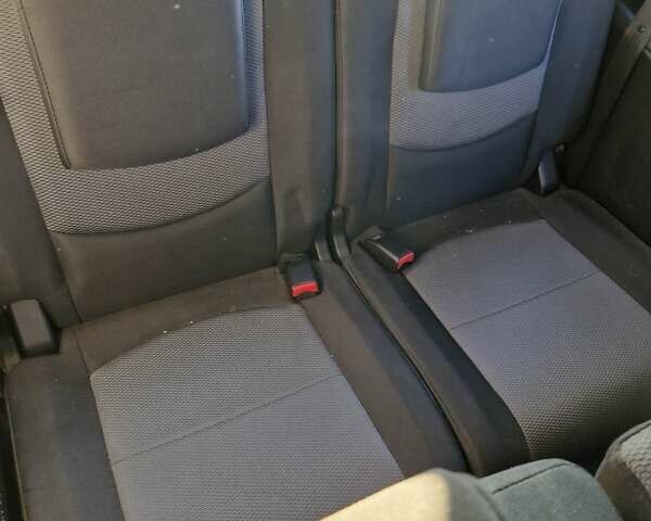 Серый Мазда 5, объемом двигателя 2 л и пробегом 200 тыс. км за 5400 $, фото 15 на Automoto.ua