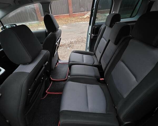 Серый Мазда 5, объемом двигателя 2 л и пробегом 286 тыс. км за 4300 $, фото 21 на Automoto.ua