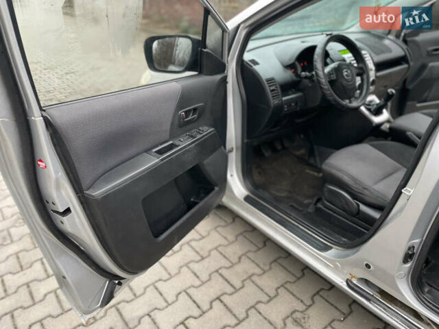 Серый Мазда 5, объемом двигателя 2 л и пробегом 240 тыс. км за 2999 $, фото 12 на Automoto.ua