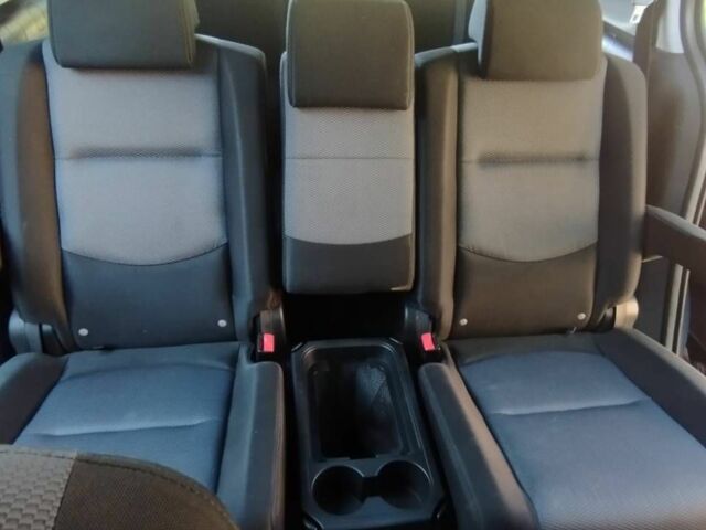 Сірий Мазда 5, об'ємом двигуна 2 л та пробігом 226 тис. км за 5000 $, фото 7 на Automoto.ua