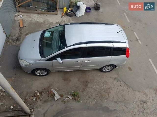 Мазда 5 2006 в Киеве на Automoto.ua Серый Мазда 5, объемом двигателя 2 л и пробегом 300 тыс. км за 4300 $, фото 16 на Automoto.ua