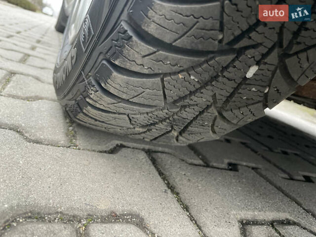 Серый Мазда 5, объемом двигателя 2 л и пробегом 240 тыс. км за 2999 $, фото 22 на Automoto.ua