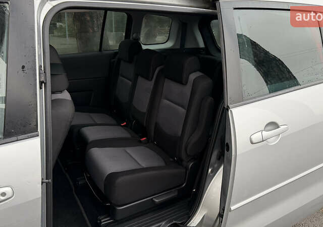 Сірий Мазда 5, об'ємом двигуна 2 л та пробігом 289 тис. км за 4900 $, фото 18 на Automoto.ua